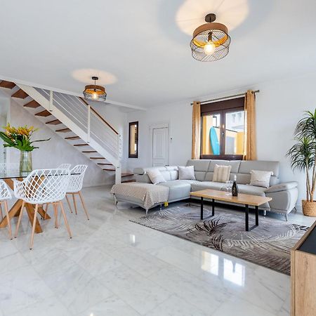 Villa With 4 Bedrooms And Private Heated Pool San Miguel de Abona Zewnętrze zdjęcie